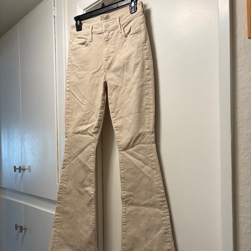 Classic High-Rise Flared Jeans in Beige